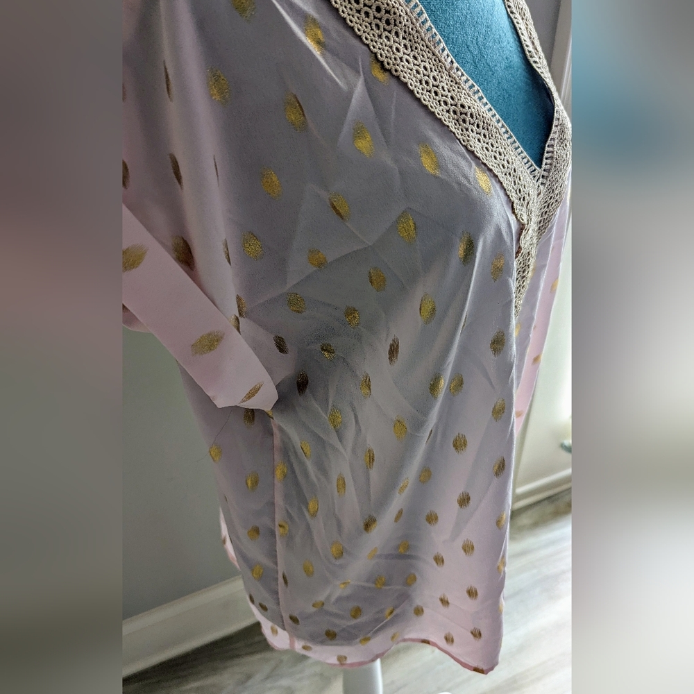 Guipure Lace, Gold Metallic Print, Soft Pink Blouse - Picture 12 of 13